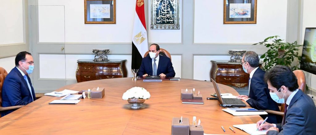 الرئيس يجتمع مع رئيس مجلس الوزراء ووزير الاتصالات