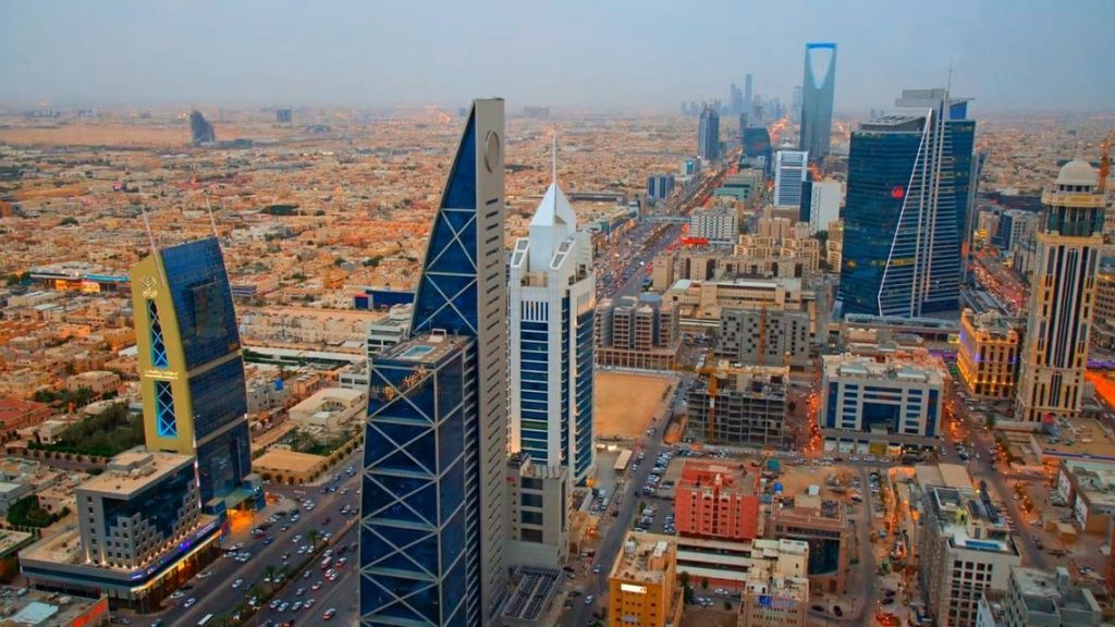 «المملكة»: تعديلات تشريعية تسمح للأجانب بإدارة الشركات المملوكة للسعوديين
