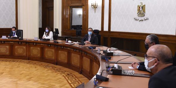 رئيس الوزراء يلتقى عددا من الاستشاريين لـ «تطوير منطقة الفسطاط » بالكامل