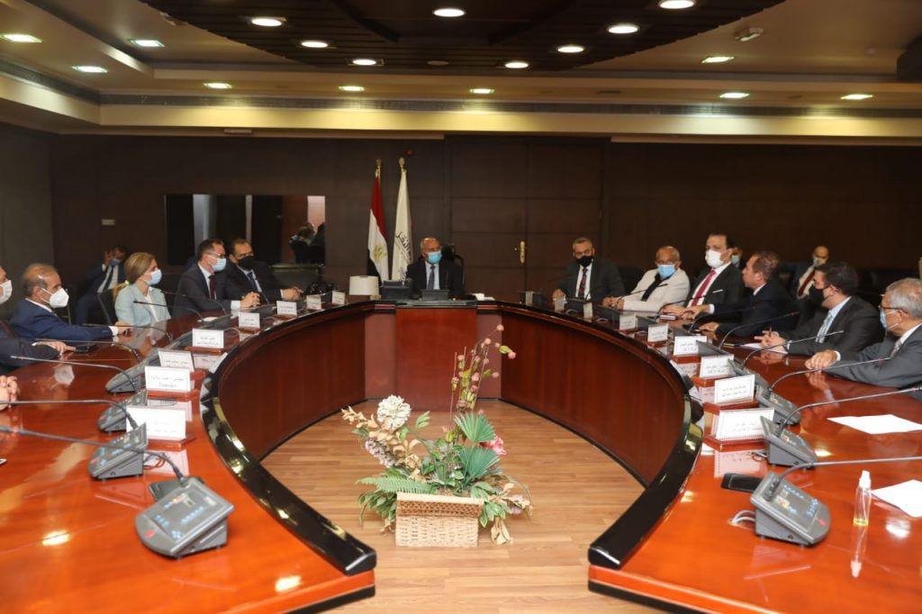 تحالف دولي يضم مواصلات مصر واوراسكوم لإنشاء نظام سريع للحافلات المميزة على الدائري