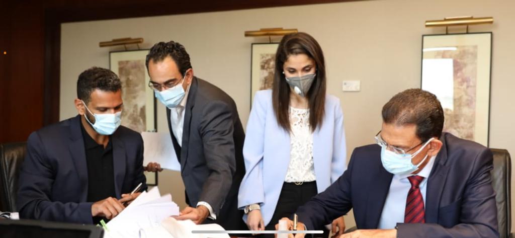 "راية القابضة" توقع عقد بيع "بريق" بقيمة 490.7 مليون جنيه مصري