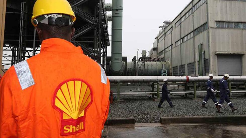 شركة Shell تعتزم بيع حصصها في حقول نفط برية لحكومة نيجيريا