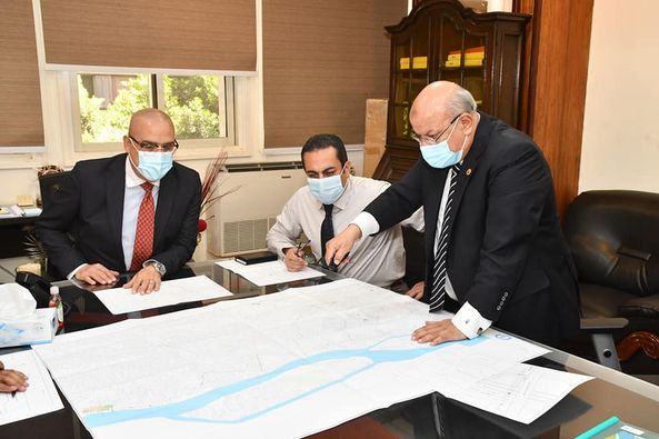 وزير الإسكان يتابع موقف تنفيذ مشروعات شبكات مياه الشرب بمحافظة القاهرة
