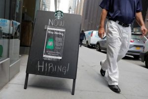 ارتفاع طلبات إعانة البطالة الأمريكية أكثر من المتوقع في أسبوع