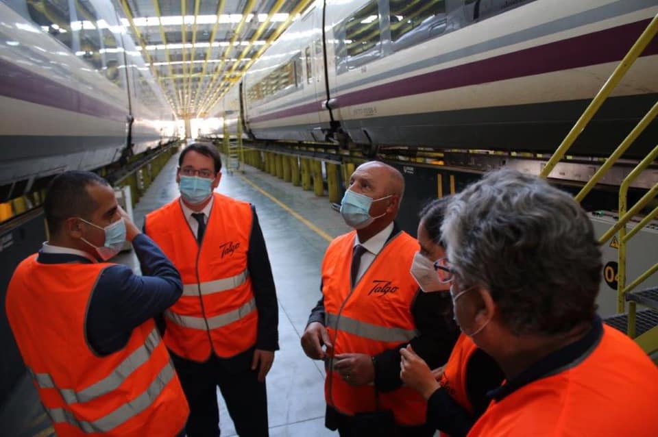 وزير النقل: شحن القطار الأول من اسبانيا منتصف نوفمبر القادم ضمن صفقة 6 قطارات جديدة
