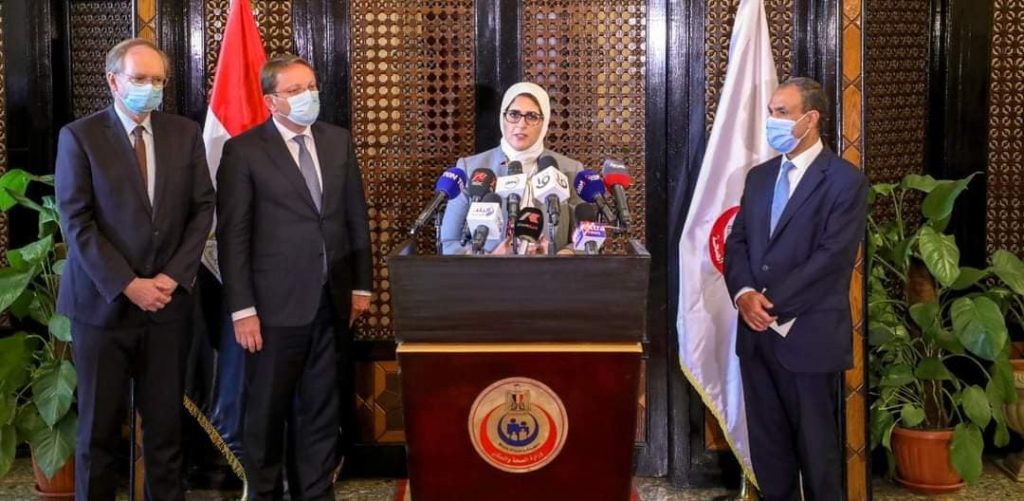 مصر تتفاوض مع شركات أوروبية لتصنيع لقاحاتها المضادة لفيروس كورونا محليًا