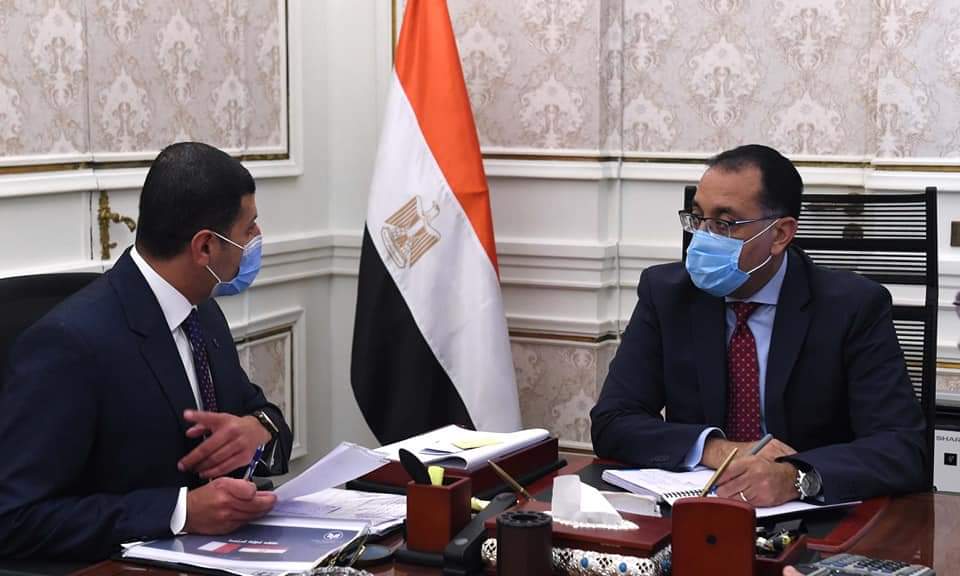 مصطفى مدبولي رئيس الوزراء يلتقي محمد عبدالوهاب رئيس هيئة الاستثمار
