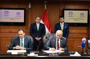 وزير الشباب والرياضة يشهد توقيع عقود ١٢ فرع للبنك الأهلي المصري بمراكز الشباب