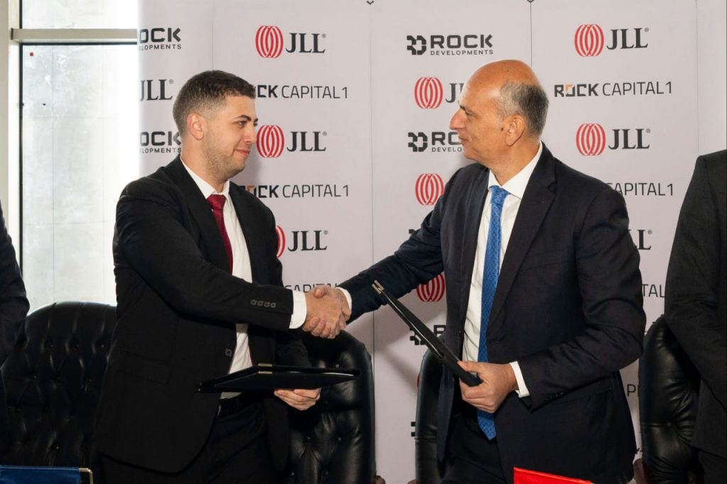 شركة «Rock Developments» توقع ثاني اتفاقية تعاون مع «JLL» لتقديم خدمات الإدارة لمشروع «روك كابيتال 1»