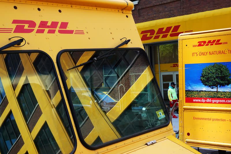 DHL