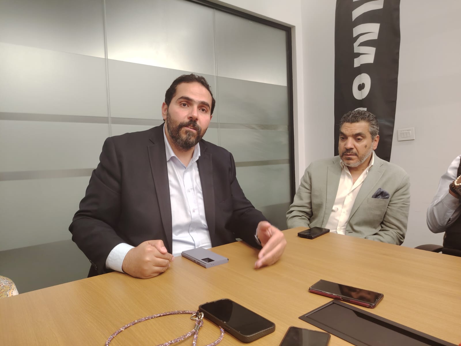 جانب من المائدة المستديرة لشركة سامسونج