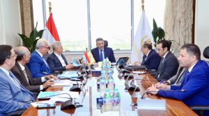 نائب وزير التموين يجتمع مع شركة "فيرنبرو جلوبال للاستثمار" وشركة GRG والشركة القابضة للصناعات الغذائية