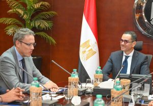 وزير الاستثمار والتجارة الخارجية يلتقي وفد شركة ببسيكو العالمية لاستعراض مشروعات الشركة الحالية والمستقبلية بالسوق المصري