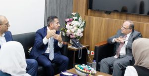 هيئة الدواء تبحث مع "هاليون" العالمية آليات التوسع فى التصنيع المحلي وتعزيز التصدير